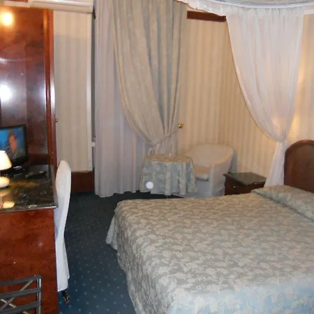 Miro' Hotel