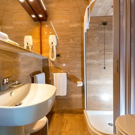 Miro' Hotel 3*